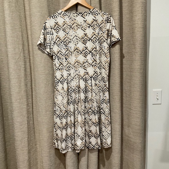 Kim Rogers Short SleevePrinted Dress, Size Medium - Picture 2 of 8